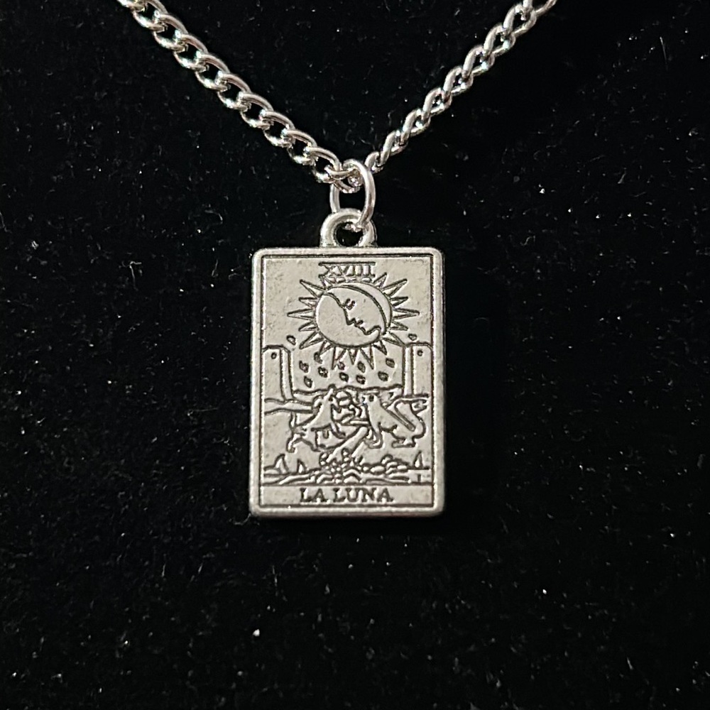 Handmade  “The Moon” Tarot Card Pendant On Stainless Steel Curb Chain Celtic - Picture 7 of 8
